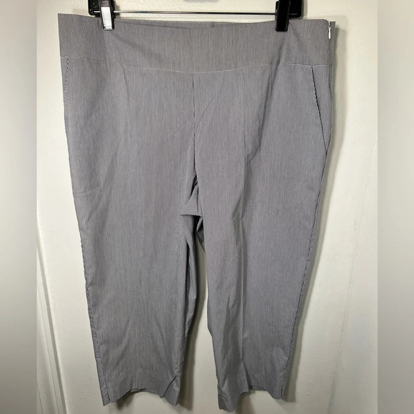 N touch, 14, blue/white pinstripe side button closure, slit, front pocket capris - Picture 4 of 6